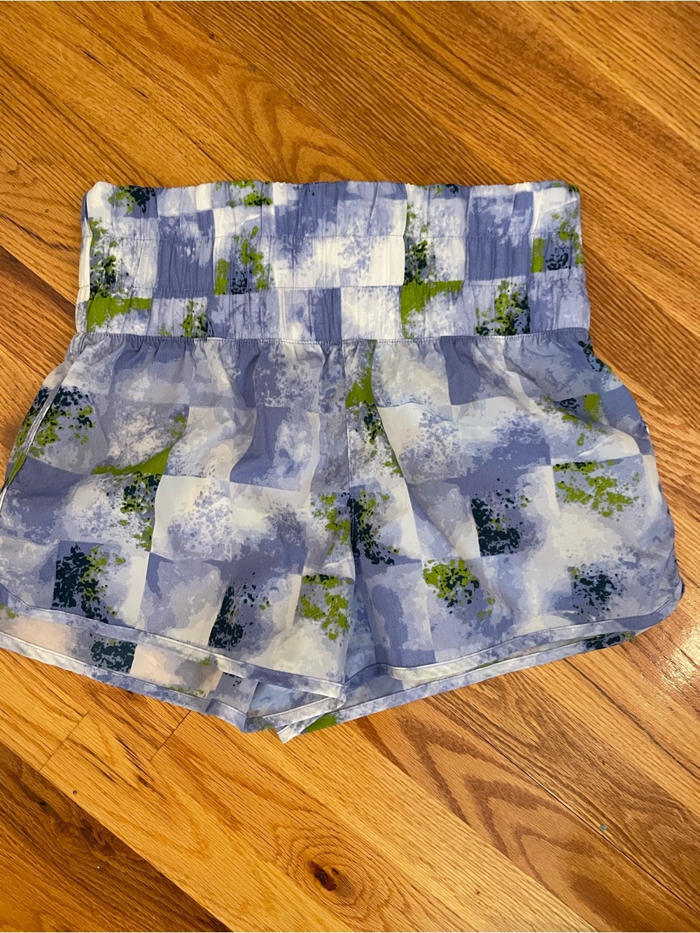 dip Light Blue & Green Abstract Print Athletic Shorts
